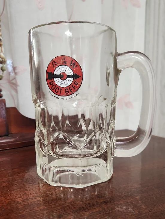 A&W Papa Root Beer Glass Mug - Clear Glass with Red Logo - Picture 1 of 1